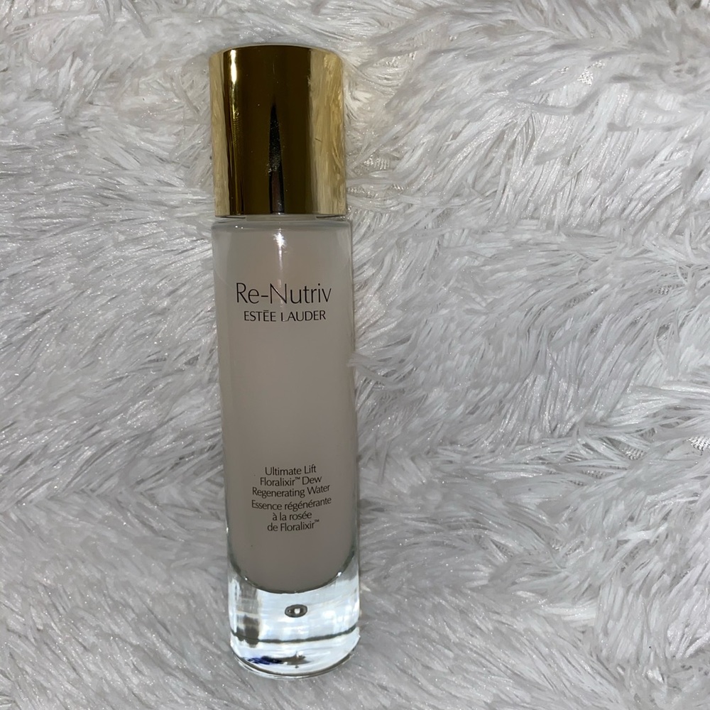 Estēe Lauder Re-Nutriv